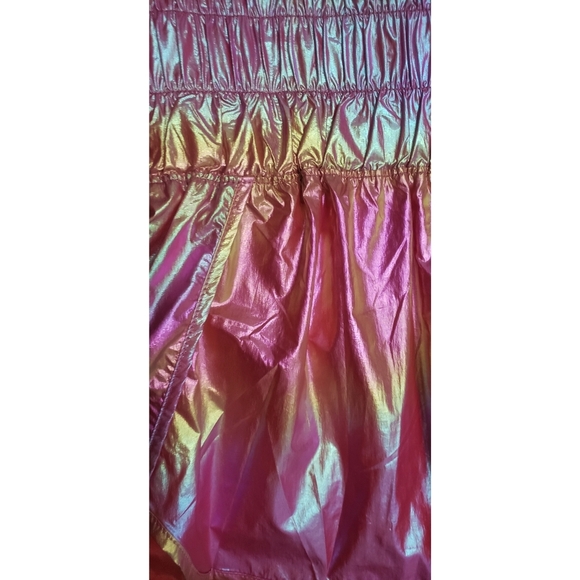 11. NWOT Anthropologie Free People Movement Way Home Shine Shorts - Picture 3 of 6